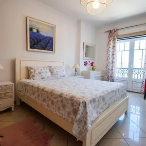charm-apartment-t2-al-with-big-terrace-albufeira.hotelaalgarve.com/