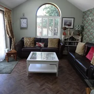 brook-lodge-country-cottage-doncaster.yorkshirehotels.net/
